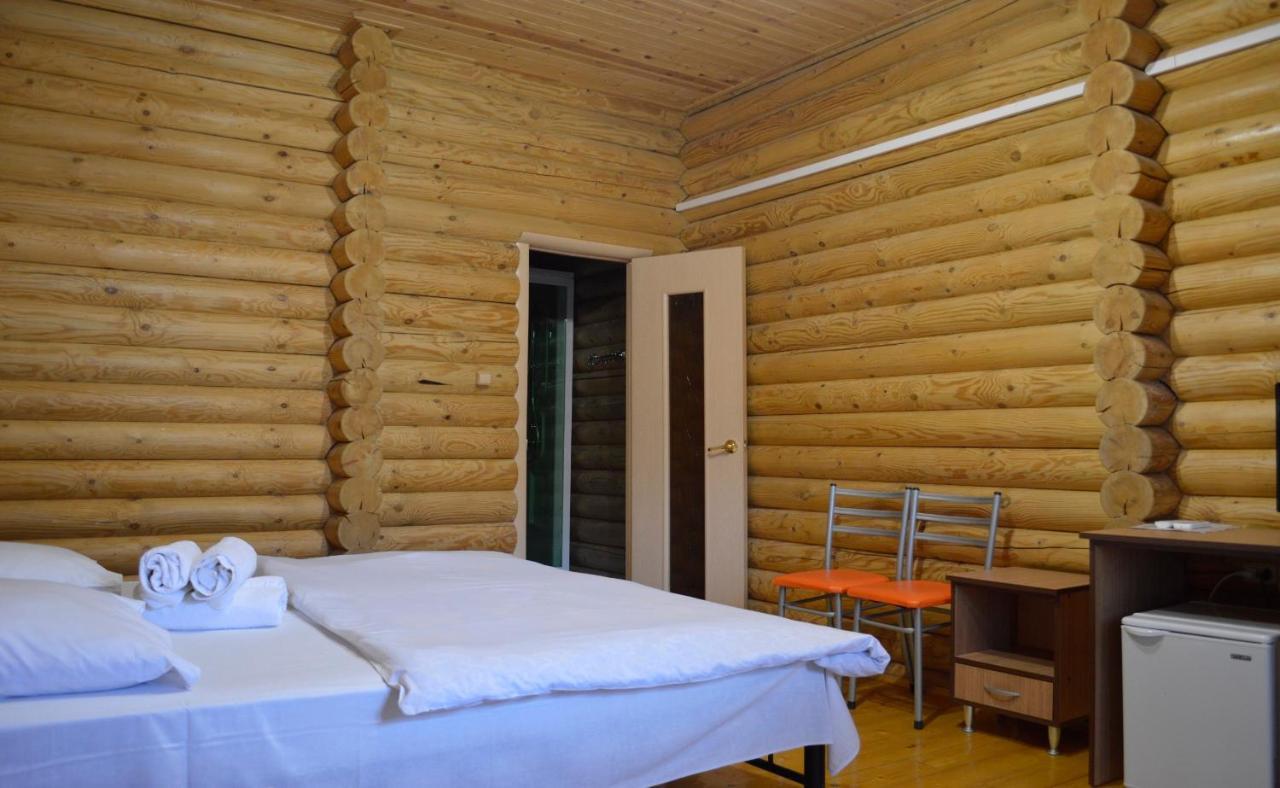 Абхазская Усадьба Hotell Gagry Eksteriør bilde