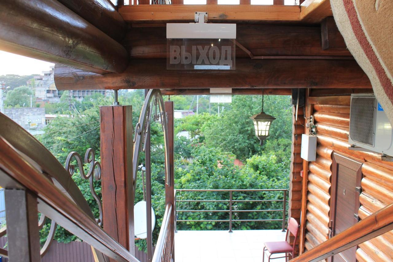 Абхазская Усадьба Hotell Gagry Eksteriør bilde